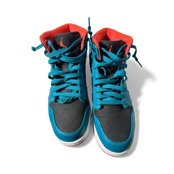 N i k e. Air Jordan 1 Retro Mid Teal 2016 - 554724 308 - RARE! main image 8
